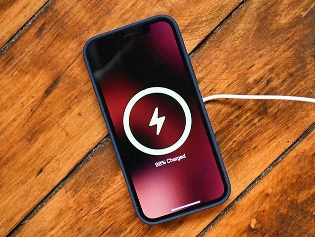 临潭苹果手机维修分享iPhone 12可以随便充电吗 